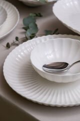 Kütahya Porselen Yemek Takımı Luz 52 Parça 12 Kişilik Sade Model