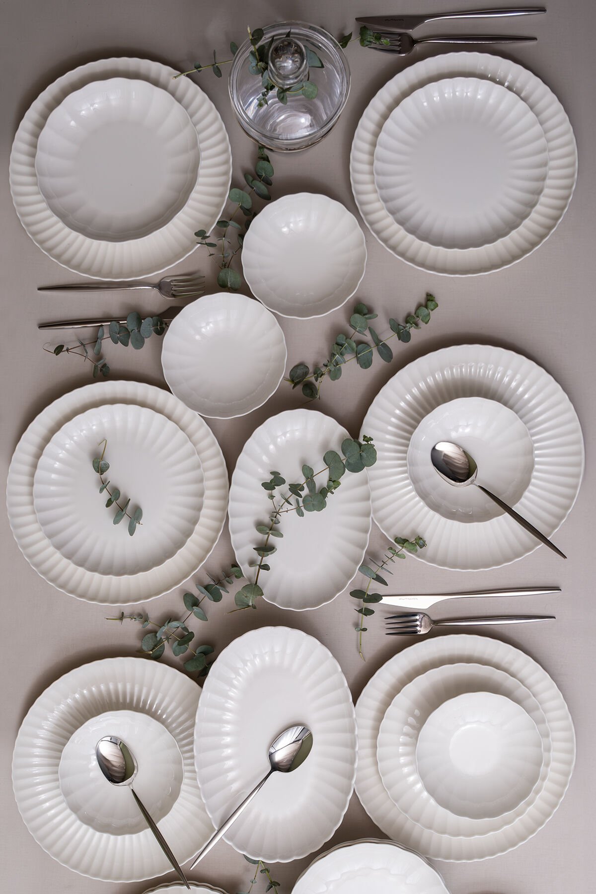 Kütahya Porselen Yemek Takımı Luz 52 Parça 12 Kişilik Sade Model