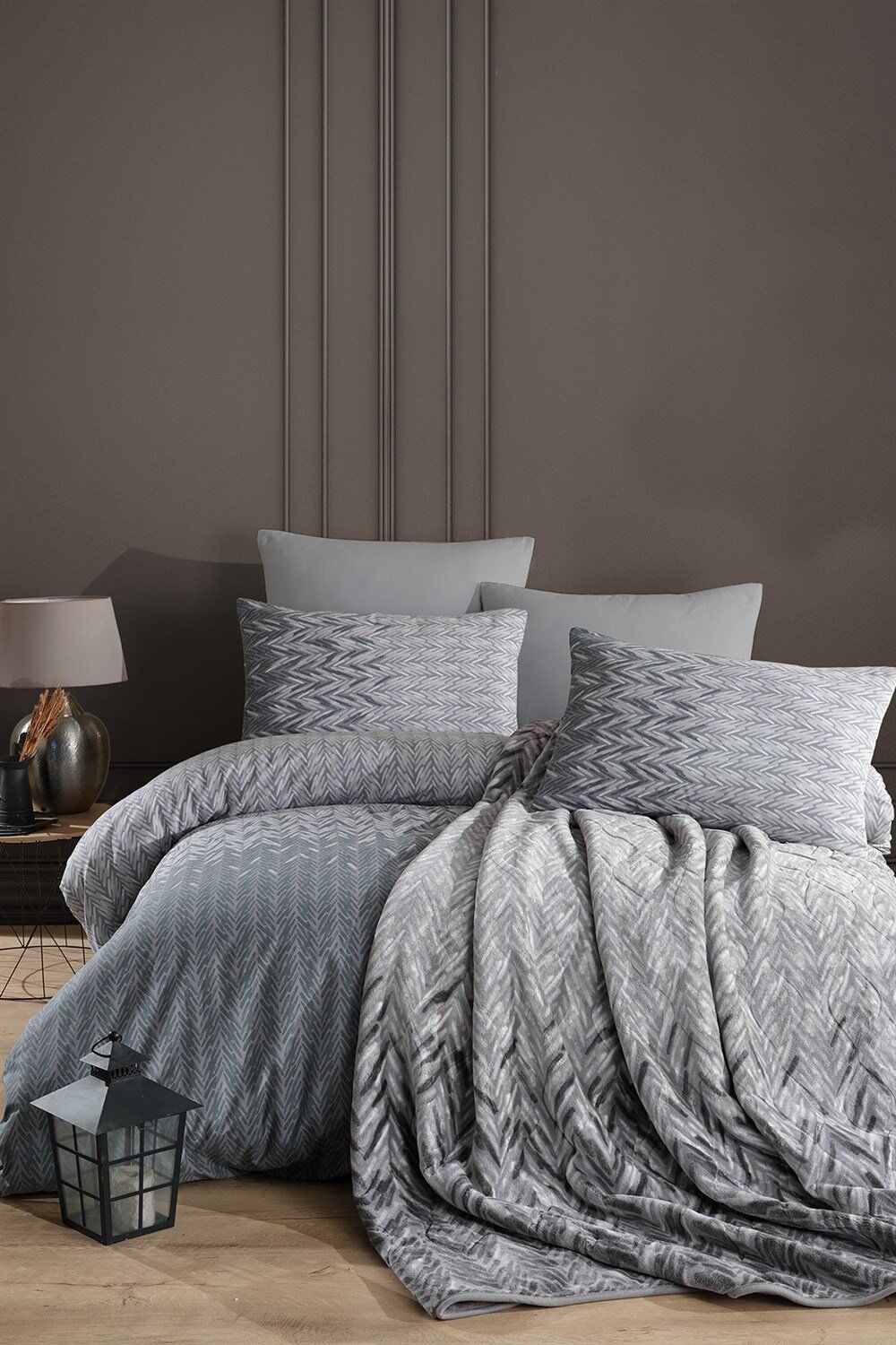 İyi Geceler Çift Kişilik Valeria Selen Gri Battaniyeli Nevresim Takımı